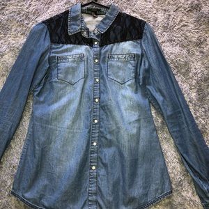 Denim shirt with lace